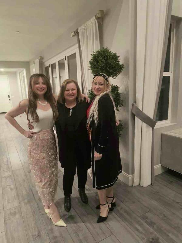 Review Thumbnail Image 0 247705361