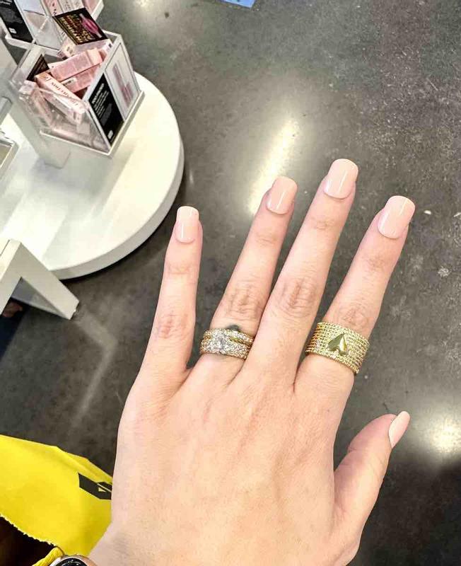 Review Thumbnail Image 0 243486067