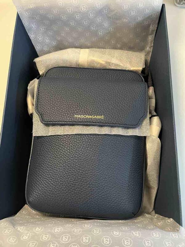 Review Thumbnail Image 0 237656261