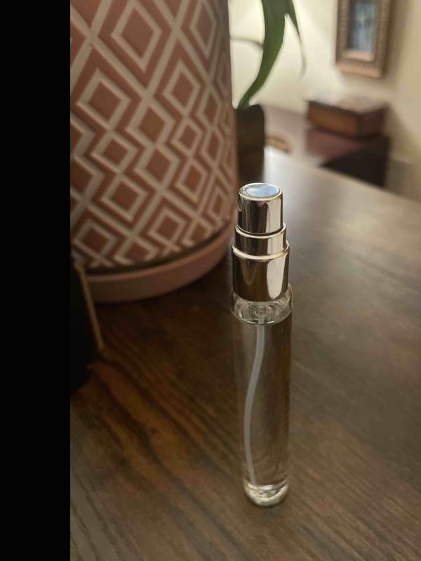 Customer photo for "misrepresented"