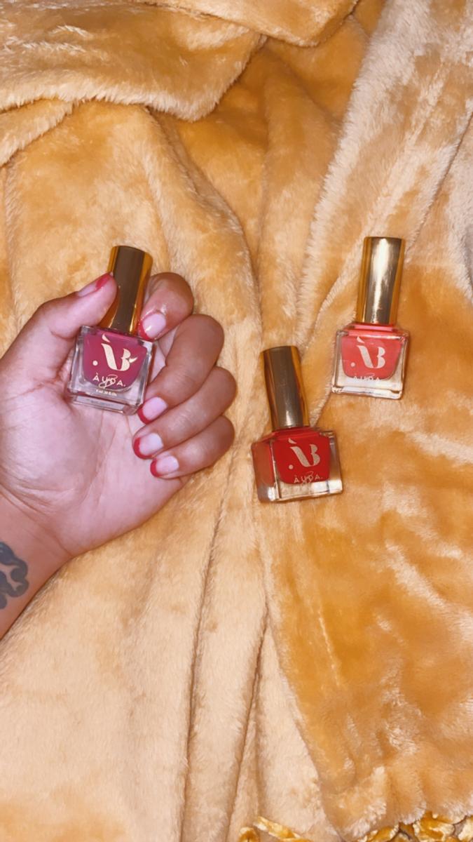 Customer photo for "Packed with pigment"