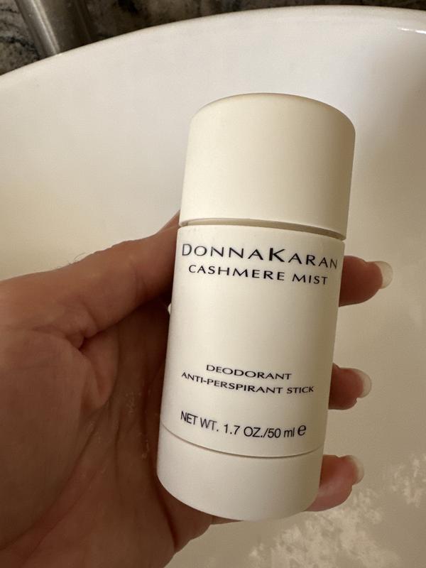 Customer photo for "Best Deodorant Ever!!"