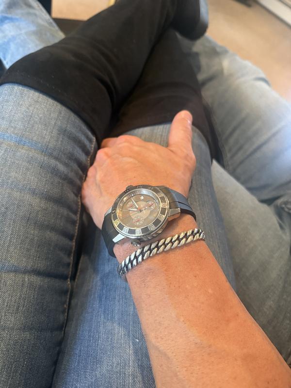 Review Thumbnail Image 0 246472376