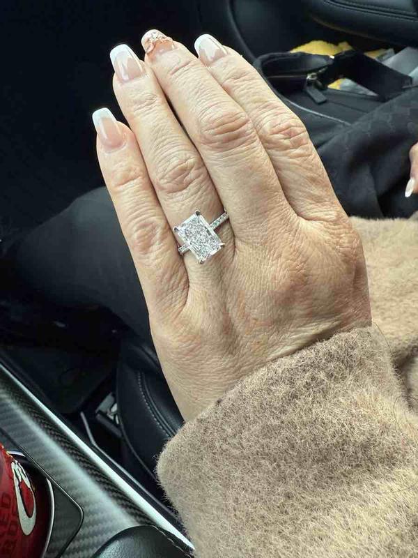 Review Thumbnail Image 0 245896146