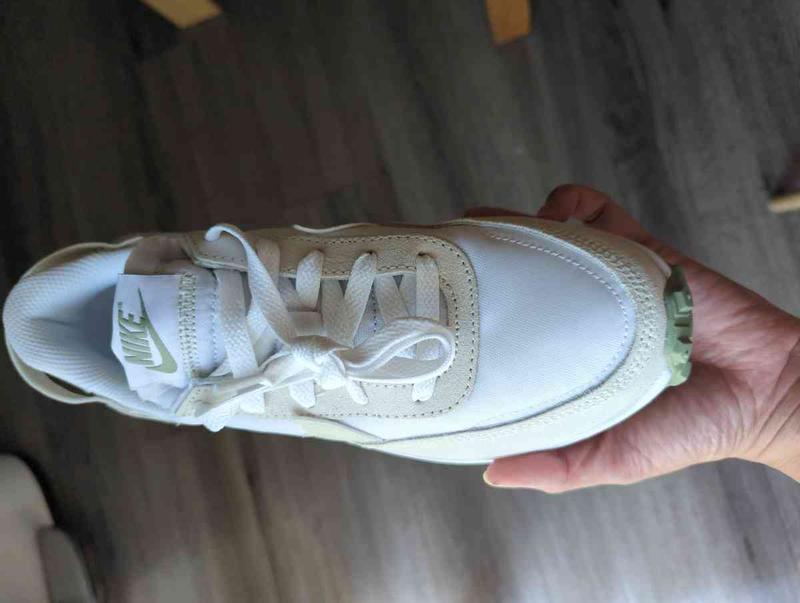 Review Thumbnail Image 0 227551597