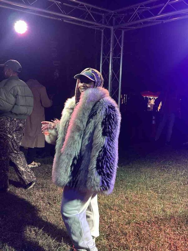 Review Thumbnail Image 0 236947299