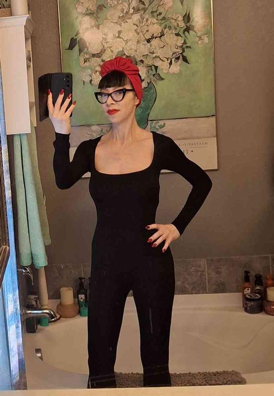 Customer photo for "Finally! A unitard/bodysuit that fits!"