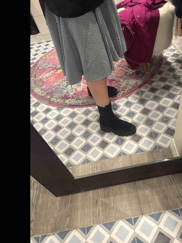 Review Thumbnail Image 0 249784480