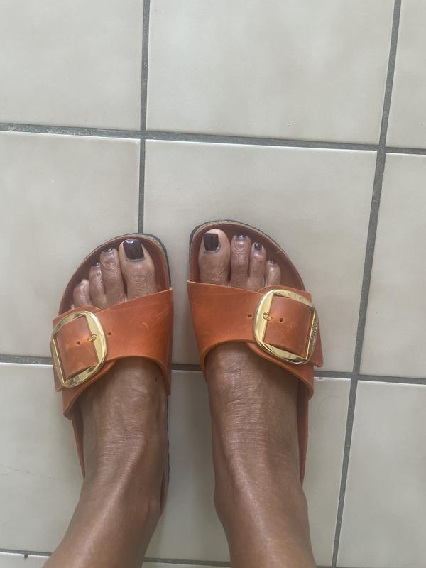 Awesome stylish one buckle Birkenstock