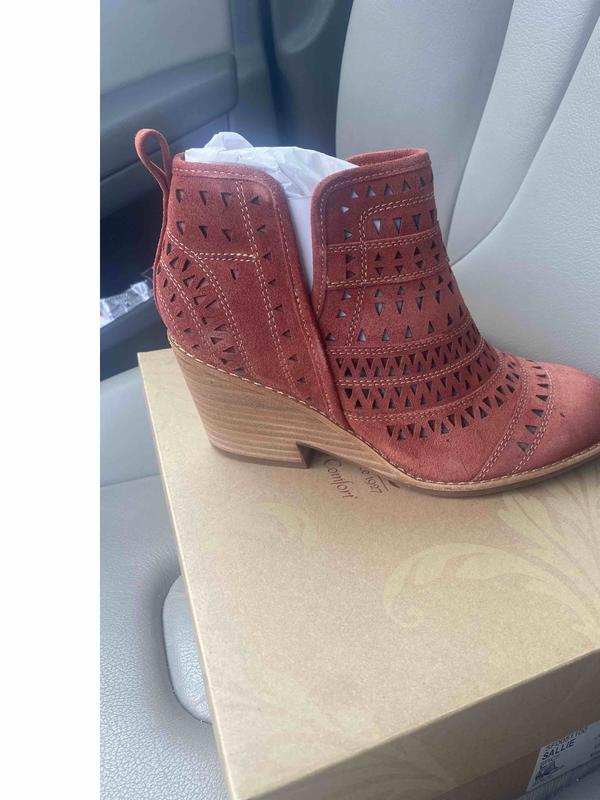 Review Thumbnail Image 0 224177890