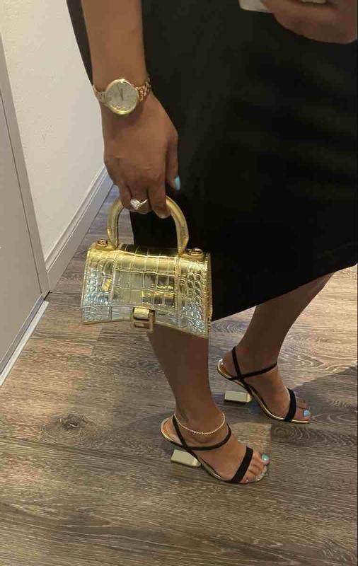 Review Thumbnail Image 0 215217586