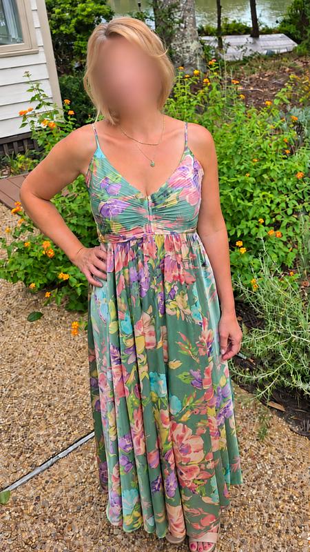 Customer photo for "Pretty Dress, Poor Quality Control, High Price"