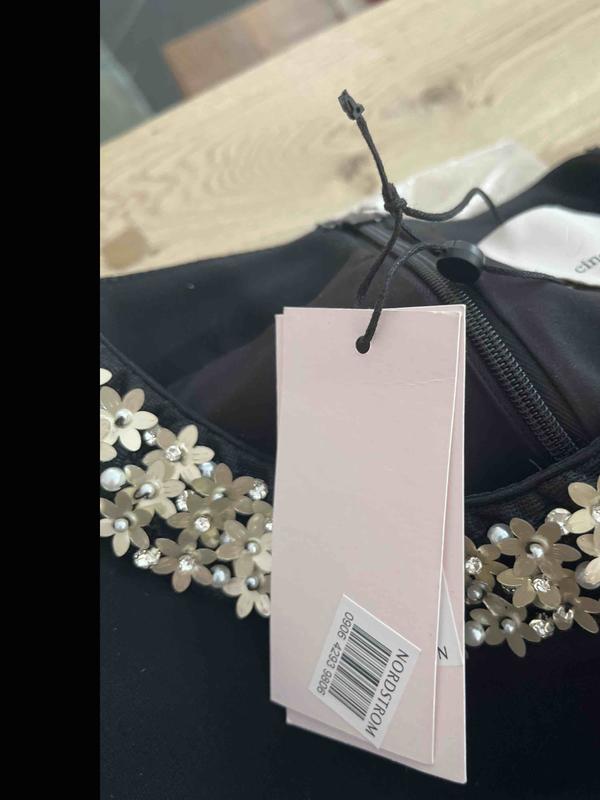 Review Thumbnail Image 2 247951138