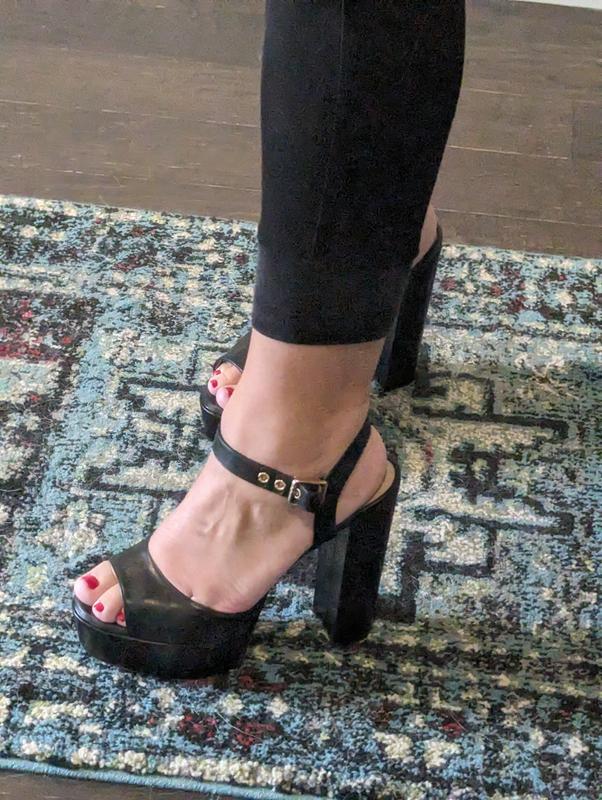 Review Thumbnail Image 0 229068043