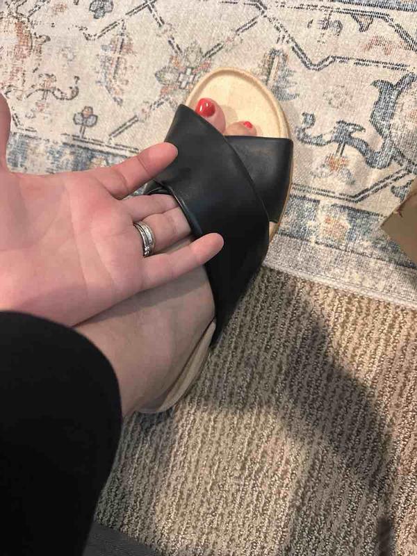 Customer photo for "For a voluminous foot"