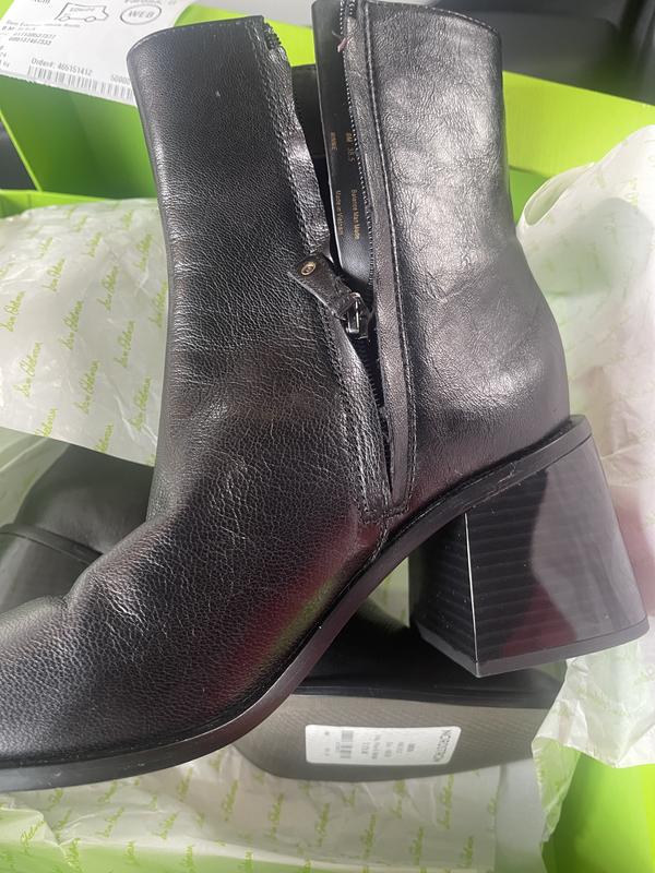 Customer photo for "What it seemed the perfect boots"