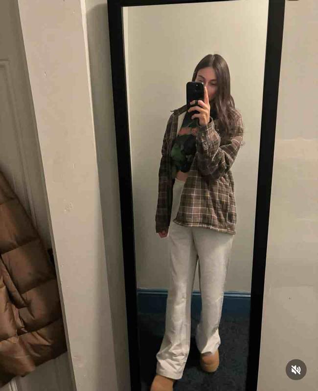 Review Thumbnail Image 1 247814216