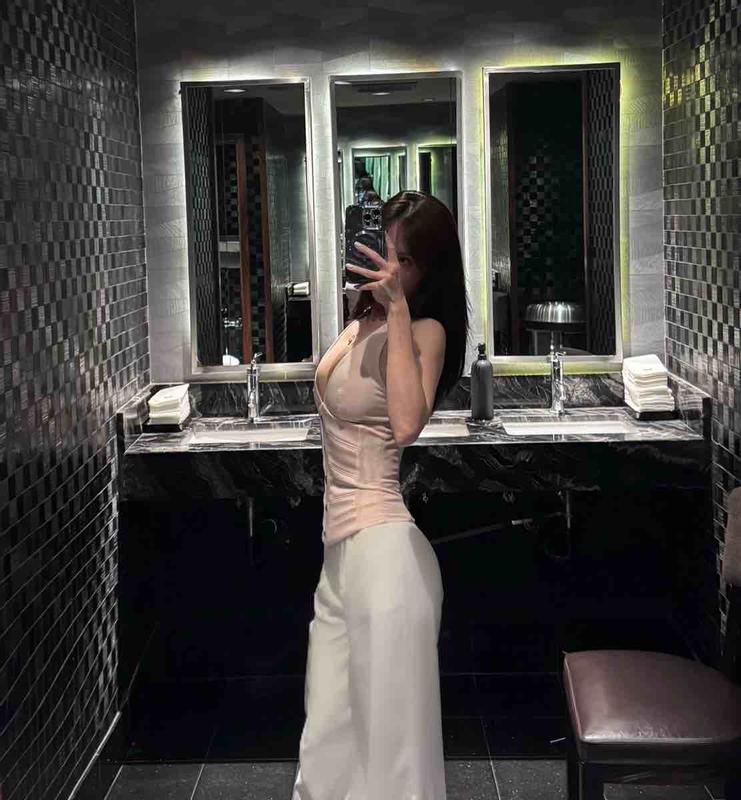 Review Thumbnail Image 0 248880562