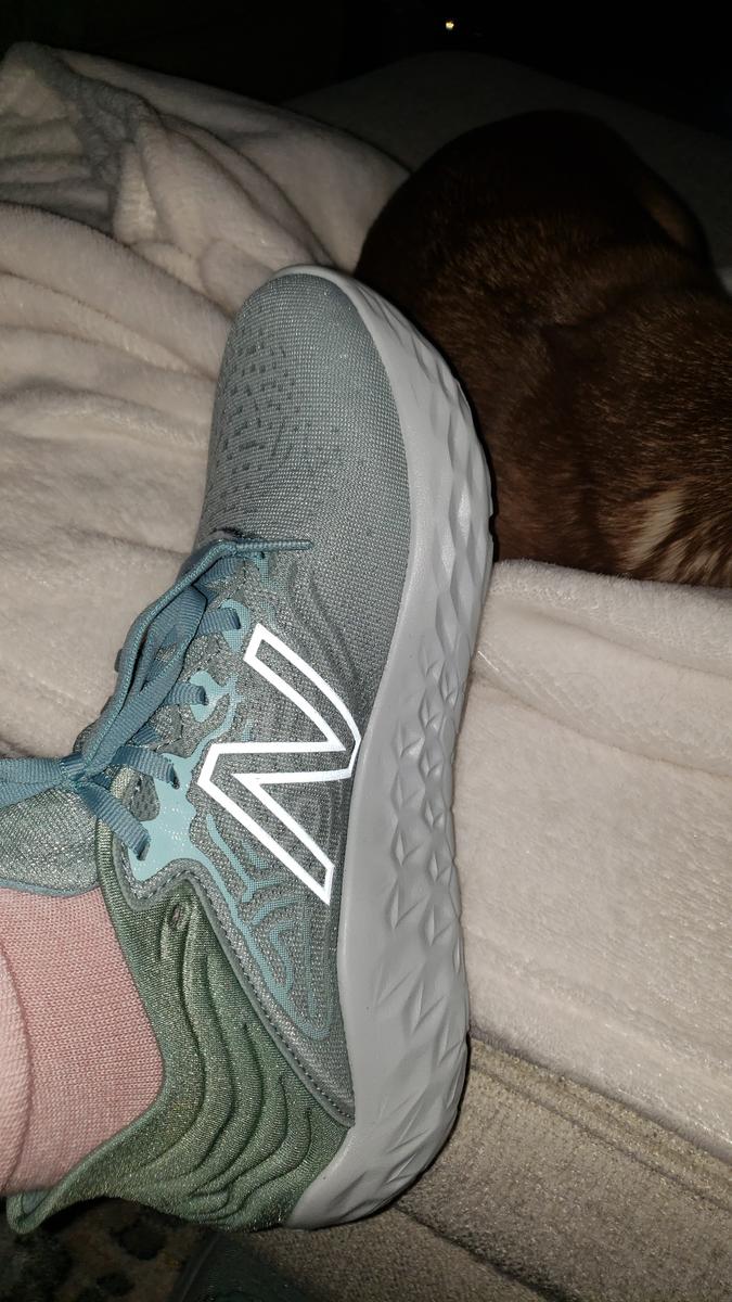 Review Thumbnail Image 0 205570307