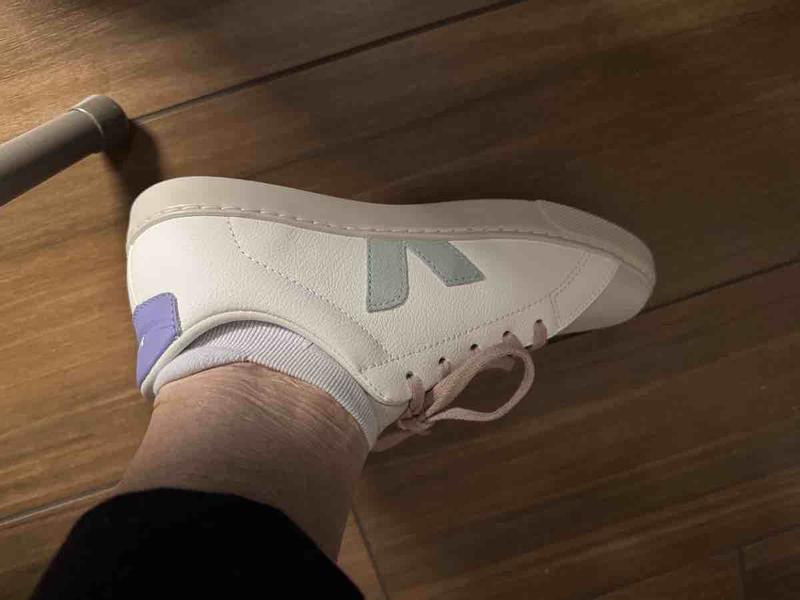 Review Thumbnail Image 0 237166935