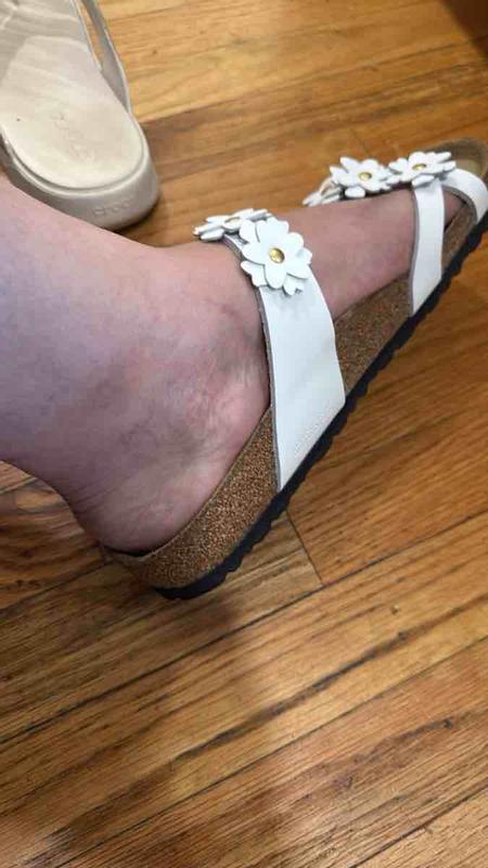 Review Thumbnail Image 1 251247362