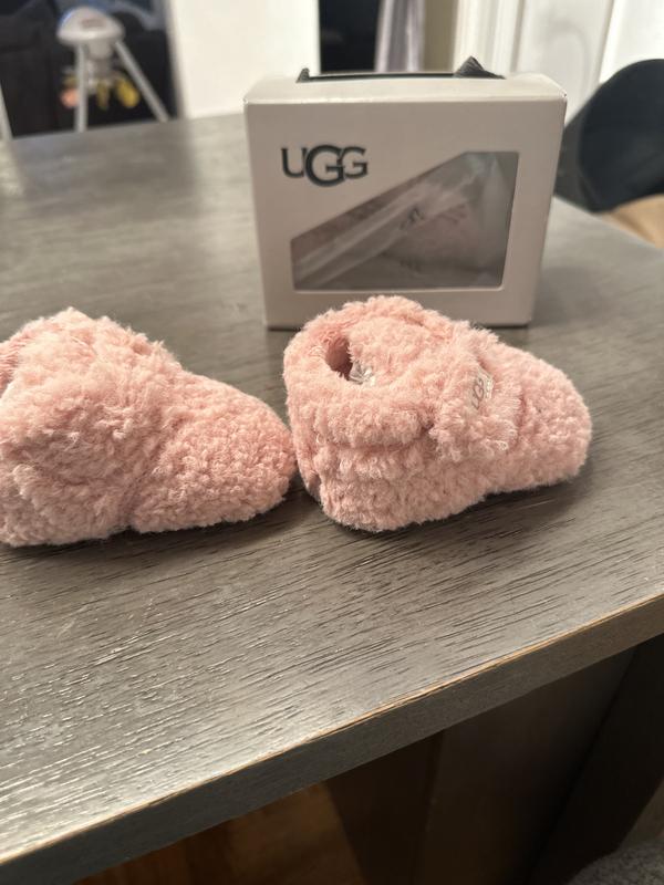 Customer photo for "Ugg"