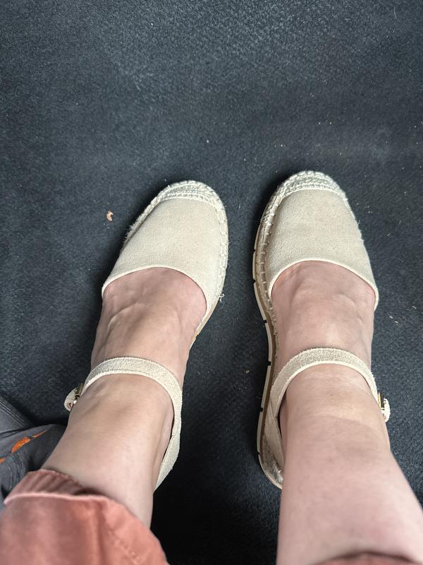 Review Thumbnail Image 0 242162973