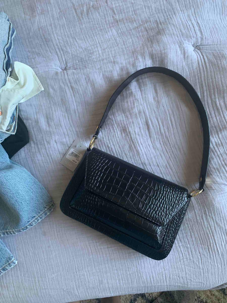 Review Thumbnail Image 0 195285350