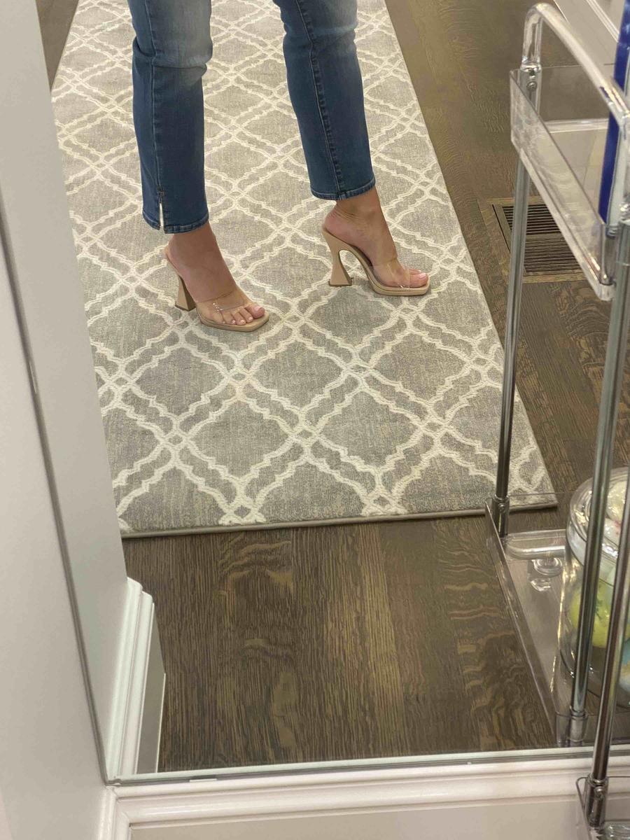 Review Thumbnail Image 0 209978301