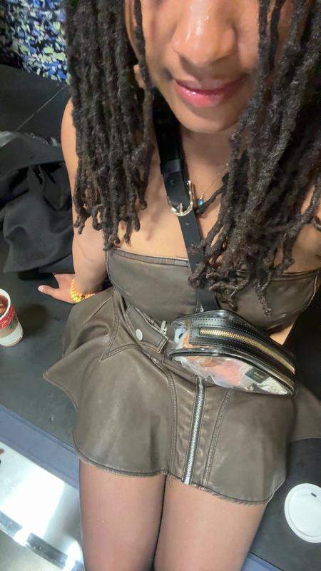 Review Thumbnail Image 0 242187535