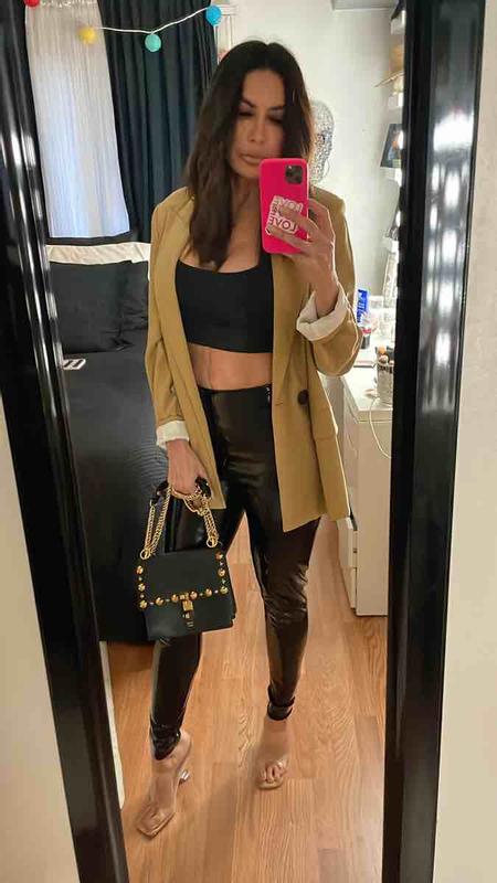 Review Thumbnail Image 0 215815975