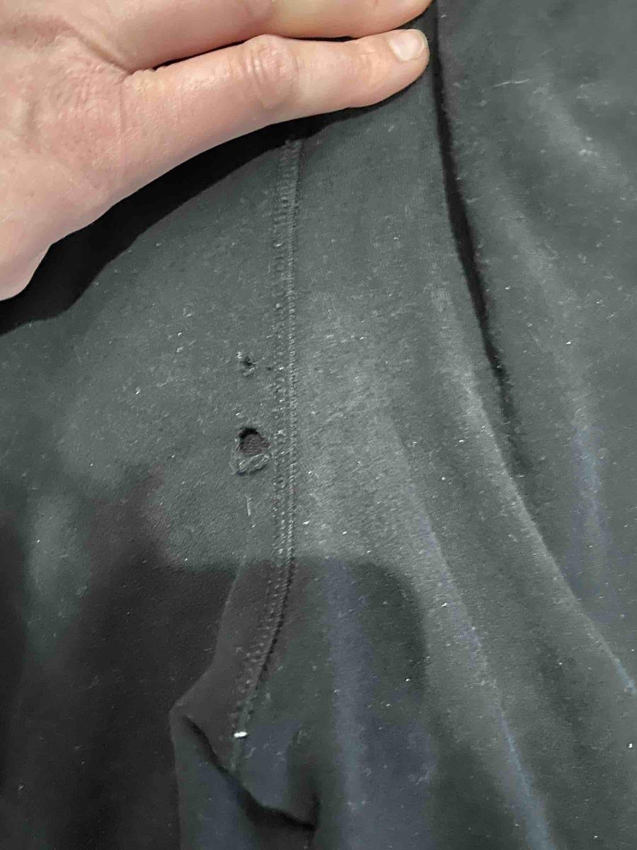 Customer photo for "faulty fabric"