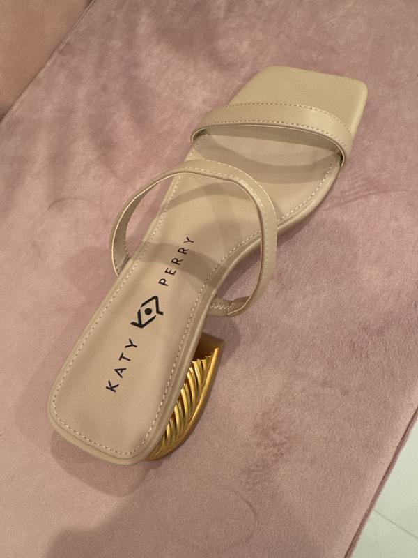 Review Thumbnail Image 3 237943662