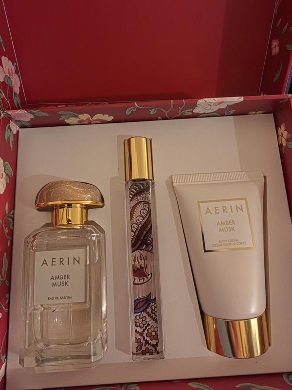 Customer photo for "Great for gifting"