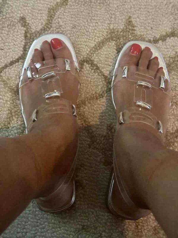 Review Thumbnail Image 1 250247168
