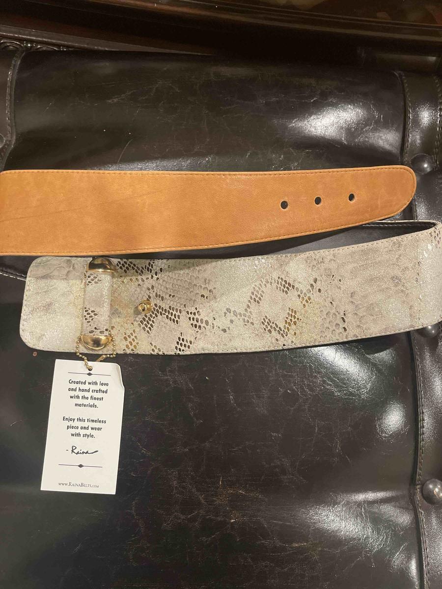 Review Thumbnail Image 0 207677203