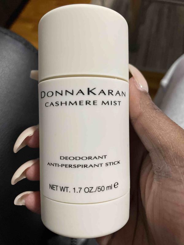 Customer photo for "This is the best deodorant ever!"
