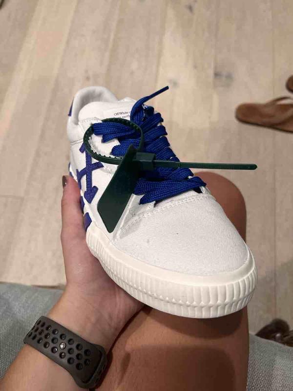 Review Thumbnail Image 0 217875416