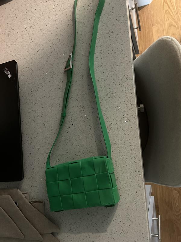 Review Thumbnail Image 0 226736592