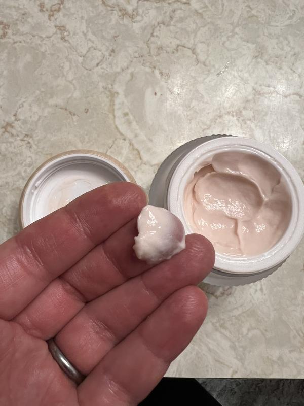 Customer photo for "Light and Hydrating"