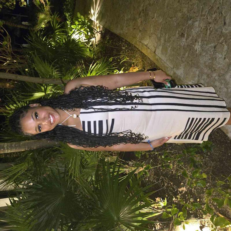 Review Thumbnail Image 0 238397973