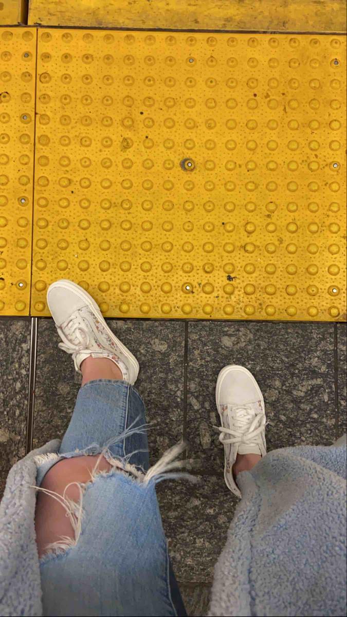 Review Thumbnail Image 0 194244102