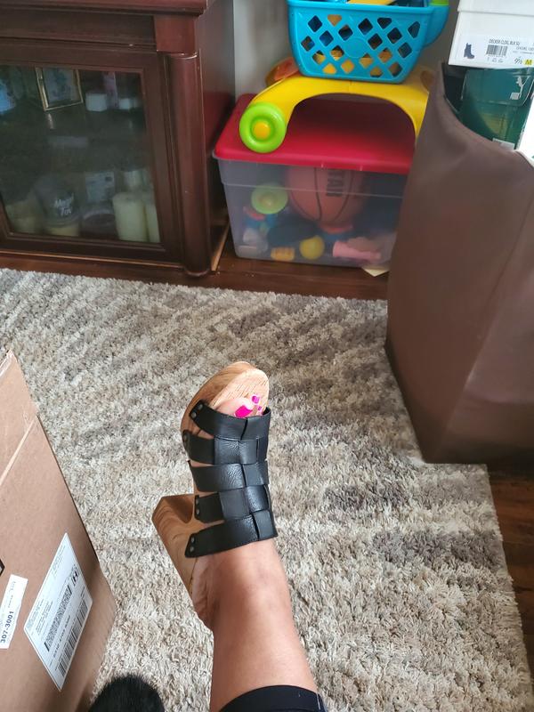 Review Thumbnail Image 0 224908152