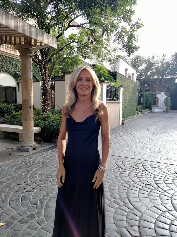 Customer photo for "Great dress!"