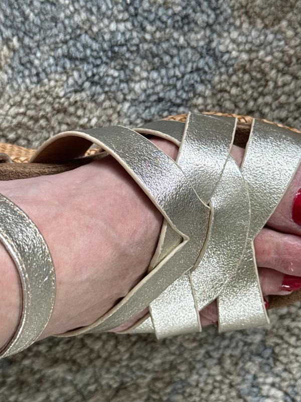 Review Thumbnail Image 0 234081803