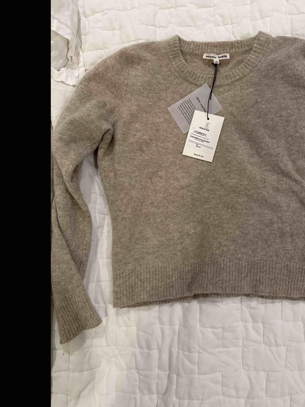 Review Thumbnail Image 0 245697675