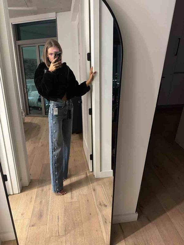 Review Thumbnail Image 0 248763188