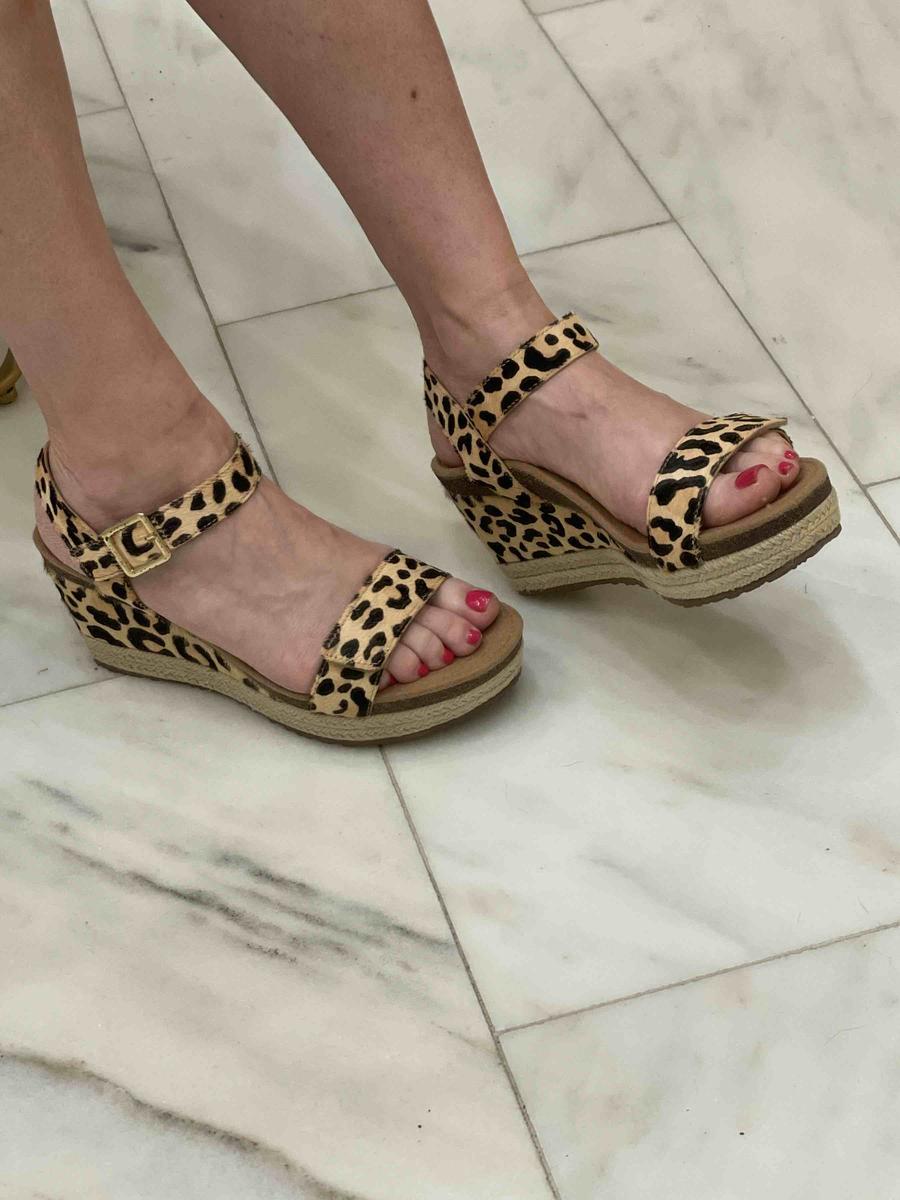 Review Thumbnail Image 0 205732325