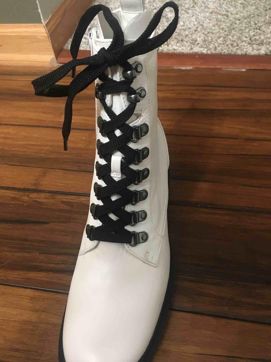Customer photo for "definitely flimsy! not worth it."