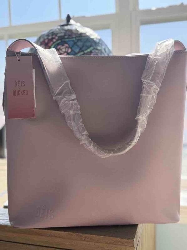 Review Thumbnail Image 0 240564613